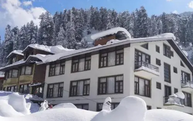 Hotel Diamond Palace