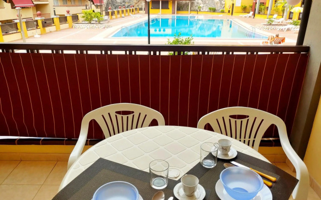 Olivia Sunset by HelloApartments