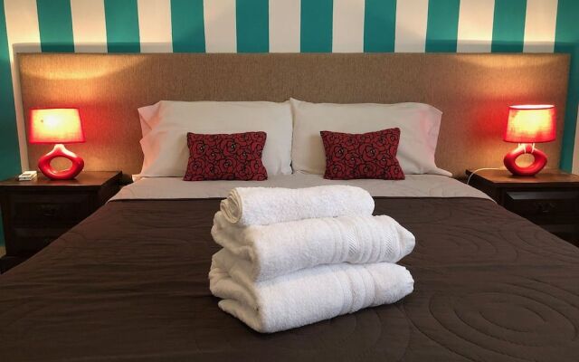 Defensa 821 Bed & Breakfast