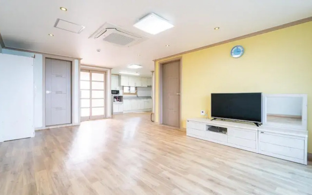Yeosu Moranggee Pension