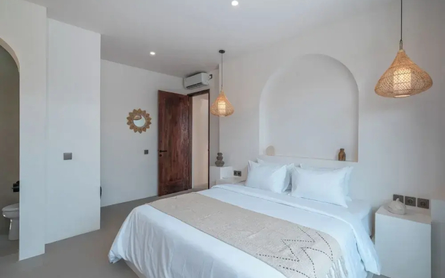 Nova Oasis 4