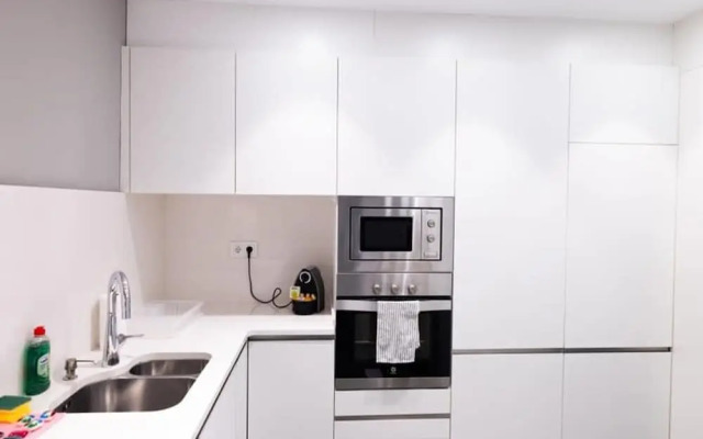 Ampersand - Bright 2-bedroom Apartment