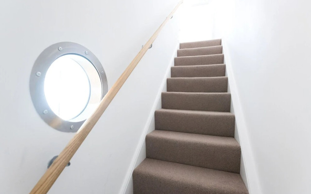 Platinum Apartment Near Westminster 9982