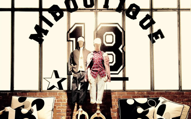 M Boutique Station 18