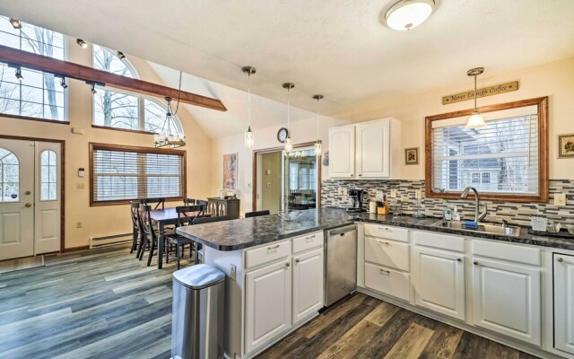 Arrowhead Lake Cabin w/ Hot Tub & Fire Pit!