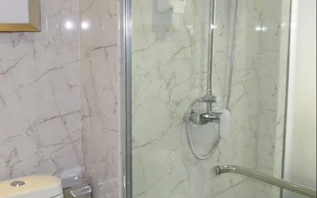 Grand view Yijia Hotel (Yuan 'an Mingfeng Store)