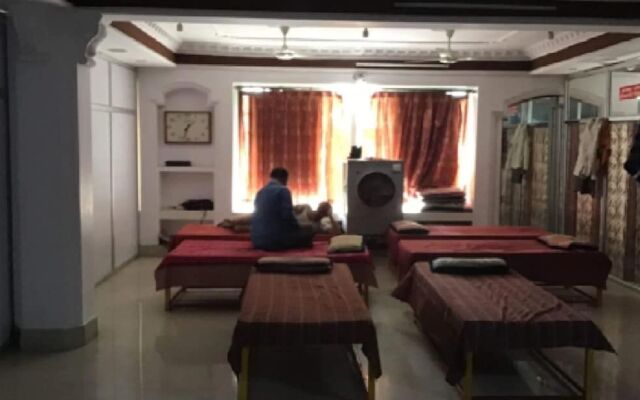Goroomgo R. K. Dormitory Lucknow