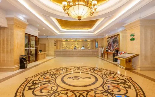 Vienna Hotel (Zhengzhou Xinzheng International Airport)