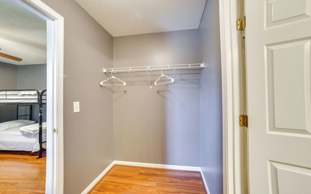 Spacious Champaign Home By University Of Illinois!