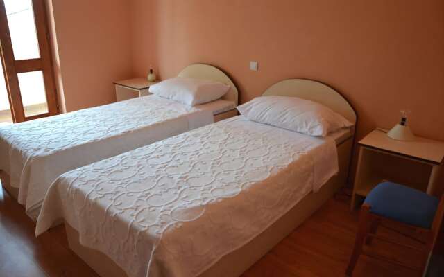 Luce Apartments