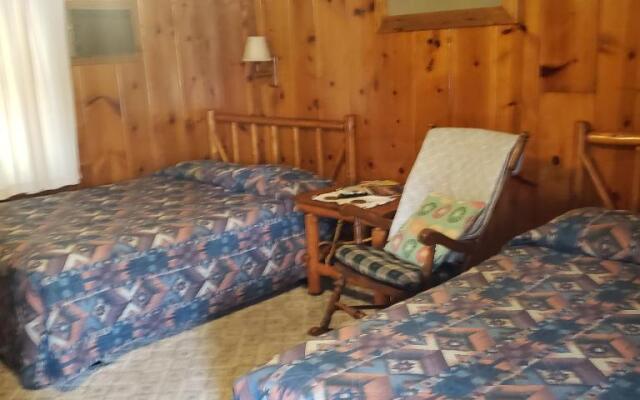 Birchwood Motel