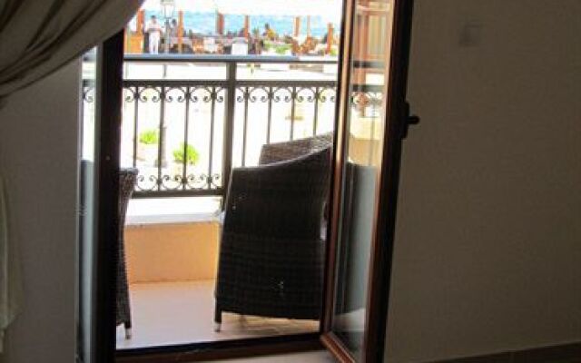 Separe House
