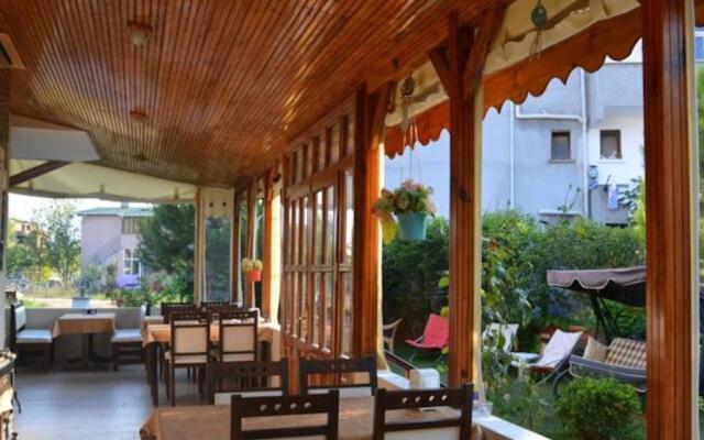 Armoni Motel