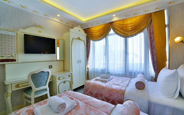 Nayla Palace Hotel