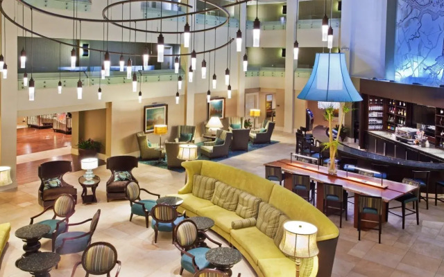 Crowne Plaza Charleston Airport - Conv Ctr by IHG