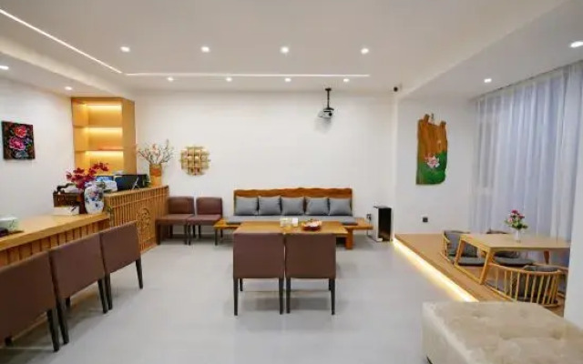 Lijiang Xiangyu Yuanjun Shiguang Homestay (Gucheng Branch)