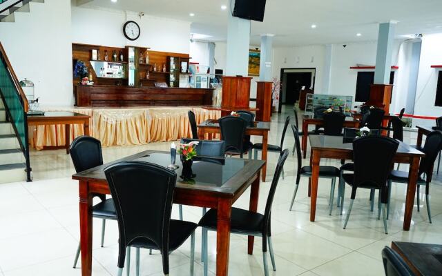 Oyo 480 Hotel Demuon