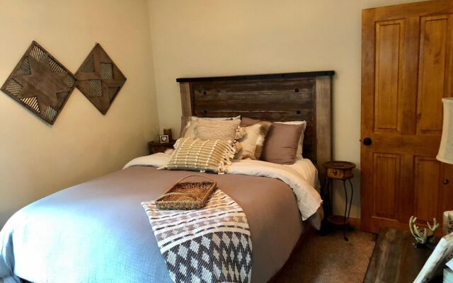 Moonridge Treetop Retreat