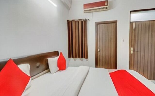 OYO Flagship 75768 Hotel Amaira