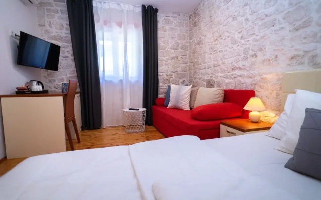 Stone House Marino