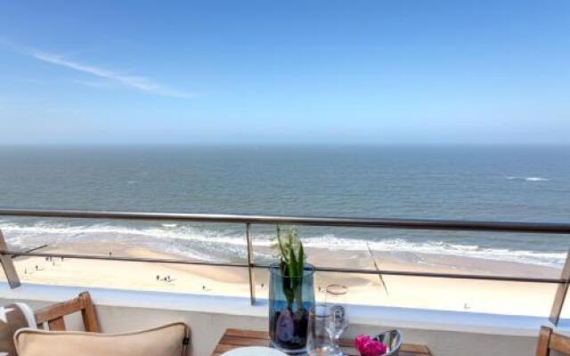 Ad6 8 309A Oceanlounge