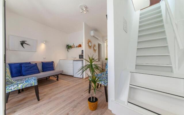 B48 - Olive Tree Street 2 Bed Flat