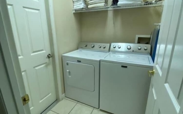 Family Home @ Tower Lake