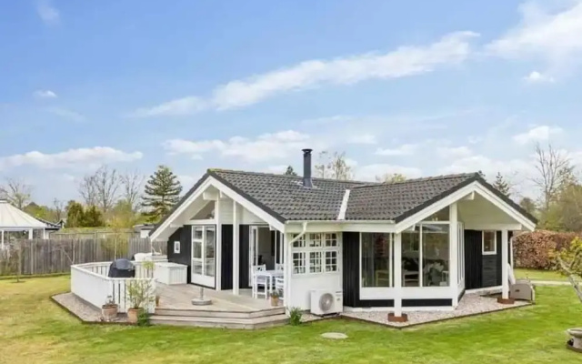 5 Star Holiday Home in Eskebjerg