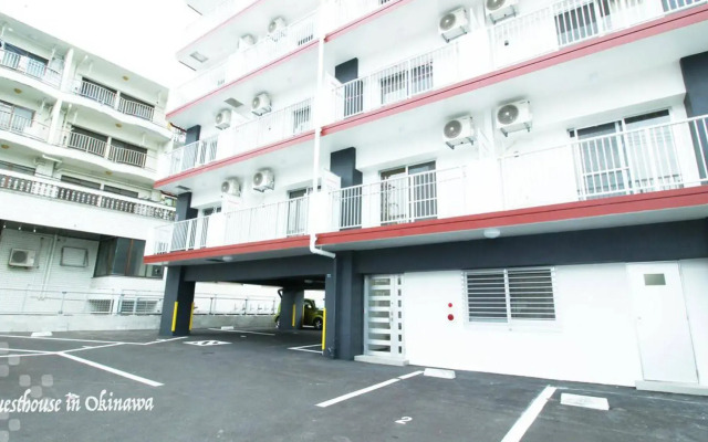 Condominium GOLF GOLF Tsuboya