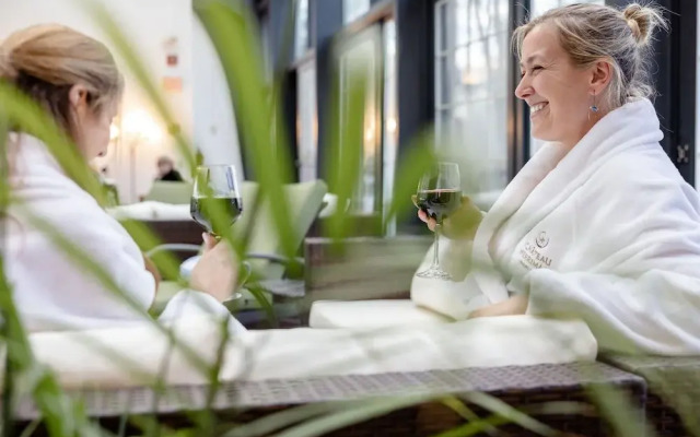 Chateau Merrimack Resort & Spa