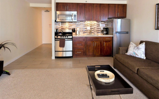 Waikiki Place - the Place to be in Waikiki