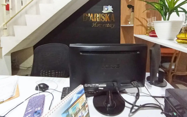 Ariska Room near Alun Alun Jombang RedPartner