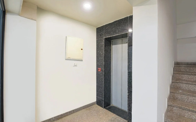 Fabhotel The White Pepper