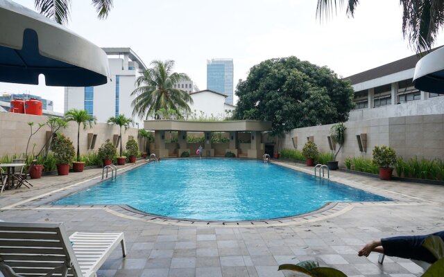 2BR with Pool View at Beverly Tower Apartment