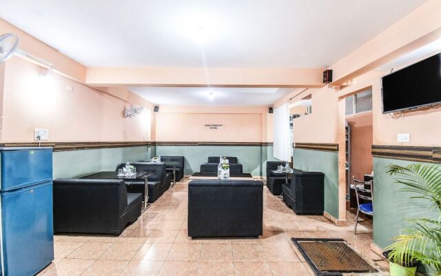 FabExpress Ample Premium Suites