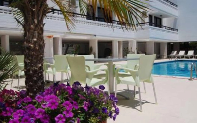 Agrino Hotel Apartments