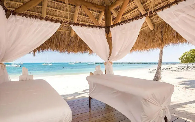 Blue Beach Punta Cana B103