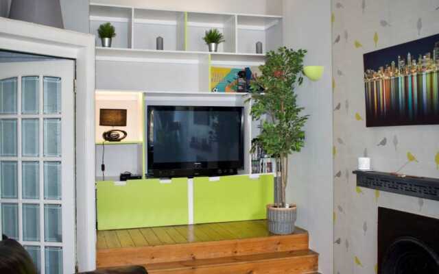 Cosy 1 Bedroom Edinburgh Apartment