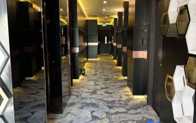 HOTEL JJH - newly opened near BUGIS