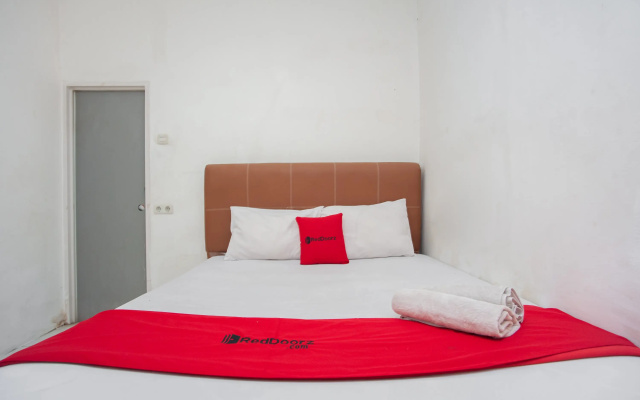 RedDoorz near Jalan Jenderal Sudirman Palembang - Hotel in Palembang - Photo 5