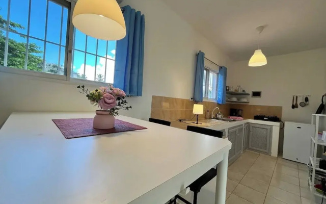 Secure 2-pers Apartment Close to the Beach