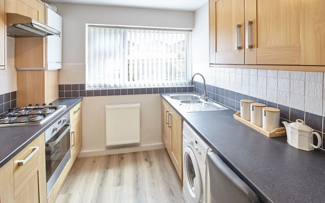 Host Stay Sandling Court