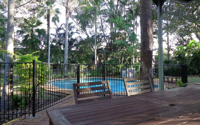 Forest Lodge Apartments