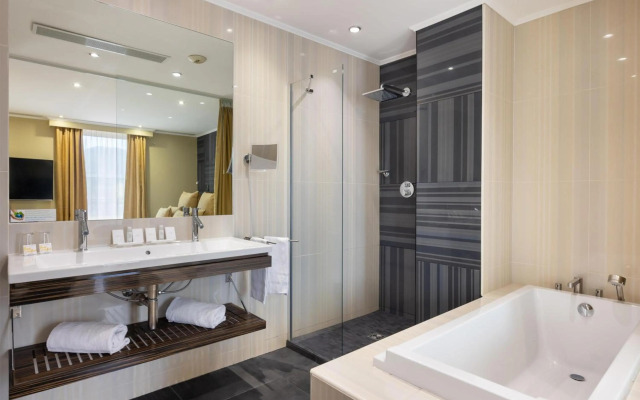 Best Western Plus Hotel Massena Nice