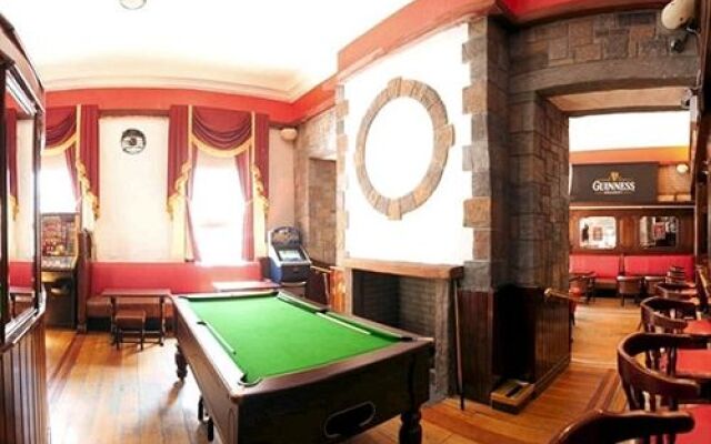 Barry's Hotel
