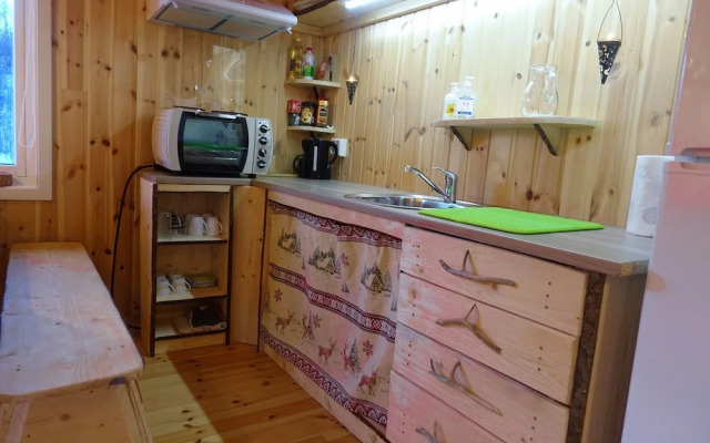 Wild Caribou Wilderness Cabin