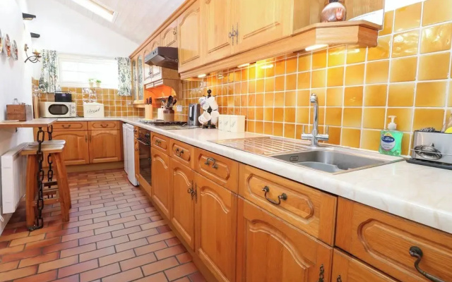 Hollyhedge Cottage