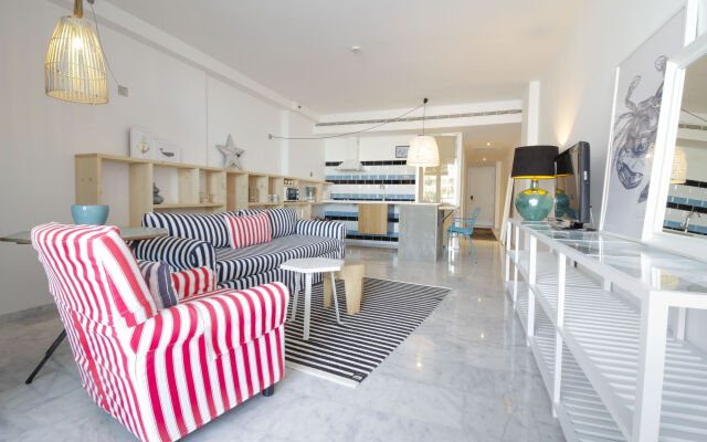 Marina Suites