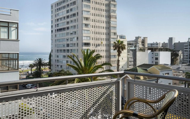 Protea Hotel by Marriott Cape Town Sea Point