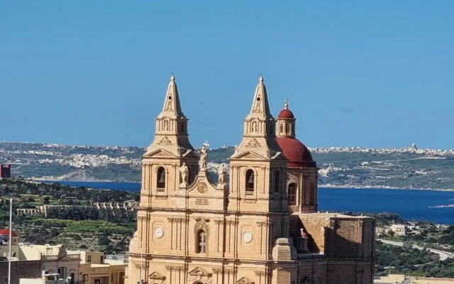 Victoria by Petit Chic